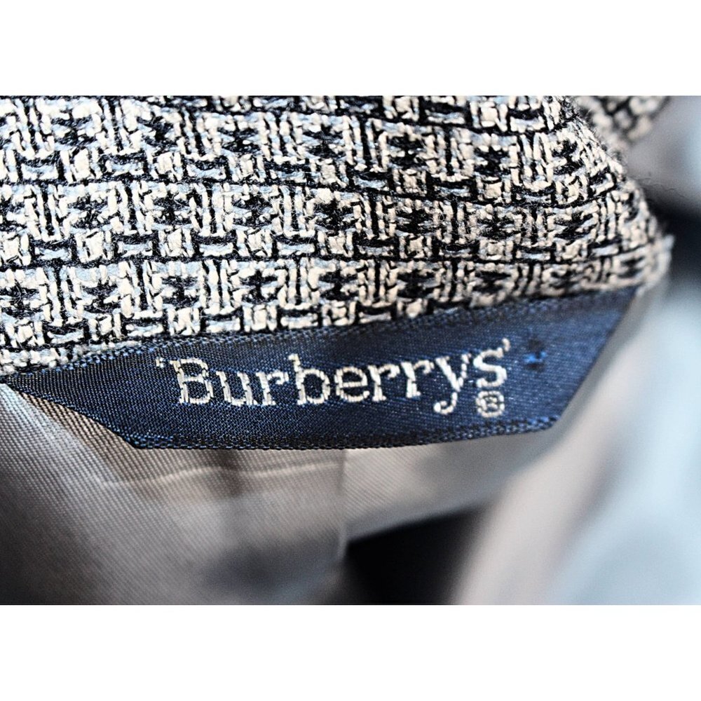 Burberry Vintage - Women's Fitted 3-Button Herringbone Blazer, Union Made USA - Picture 10 of 13